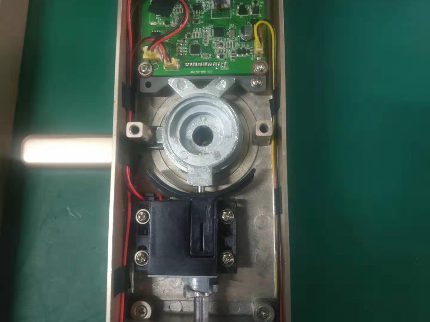 指紋鎖內(nèi)部結(jié)構(gòu)